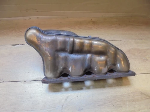 2003 Volkswagen Passat 2.0L Non-Turbo Used Exhaust Manifold