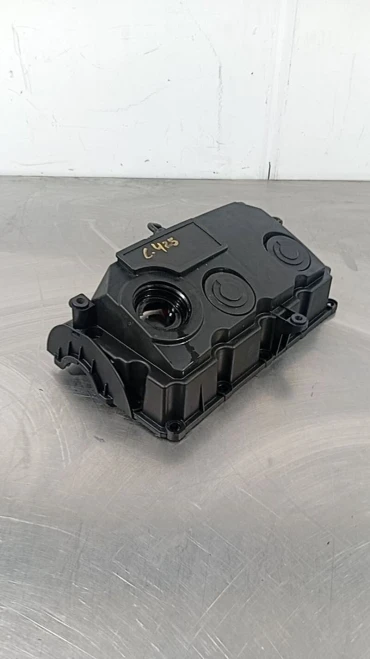 2004 Volkswagen Caddy Diesel TDI Used Valve Cover
