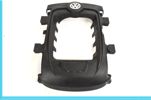 2004 Volkswagen Touareg 4.2L Used Engine Cover 7L6103925