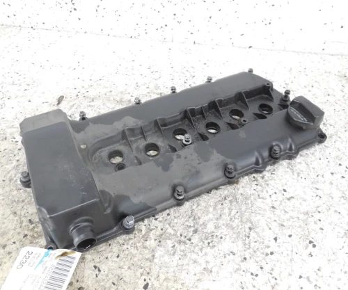 2006-2018 Volkswagen Passat 3.6L Used OEM Valve Cover