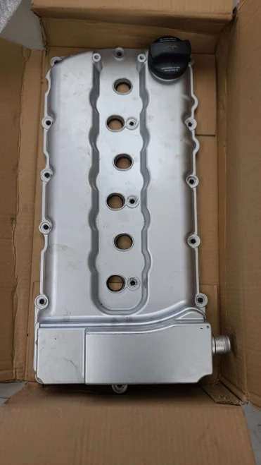 2009-2016 Volkswagen CC 3.6L Used Valve Cover