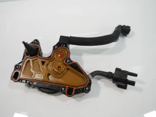2020 Volkswagen Passat 2.0L Used Valve Cover 06K103495BK