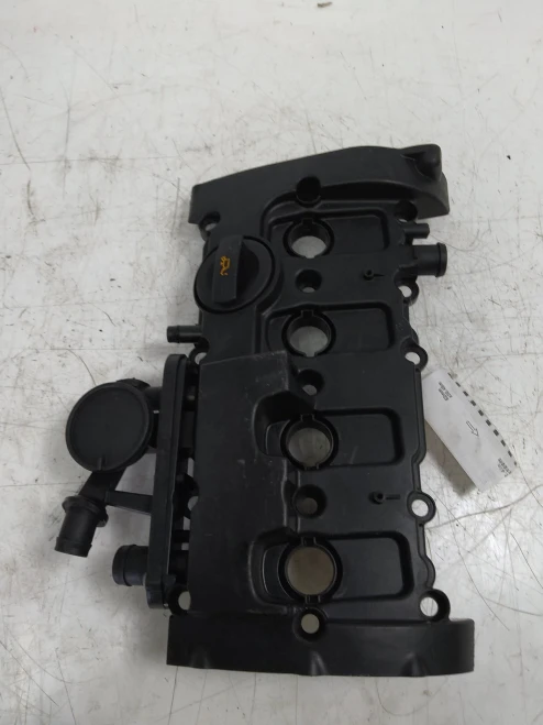 Volkswagen Golf 2.0L TFSI Used Valve Cover 06F129101D