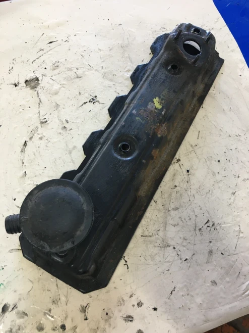 Volkswagen Transporter 2.5L Used Valve Cover