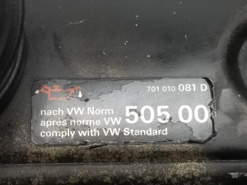 Volkswagen Transporter CALIFORNIA Used Valve Cover
