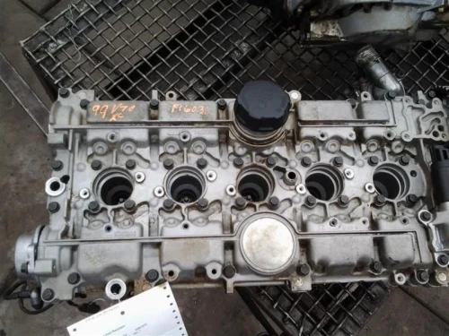 1999 Volvo V70 Used Valve Cover