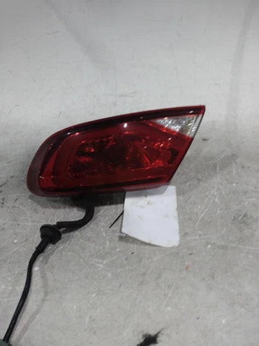 2016 Chrysler 200 Sdn Lid Mounted Right Gra Used OEM Right Tail Light Assembly