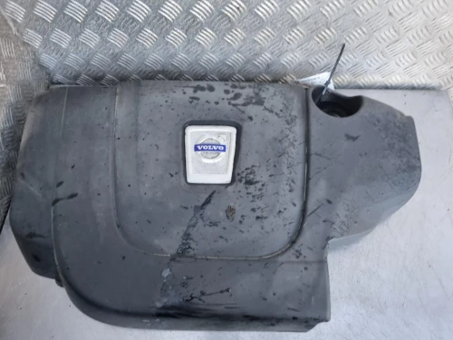 2012 Volvo XC60 2.4L Diesel Used Engine Cover
