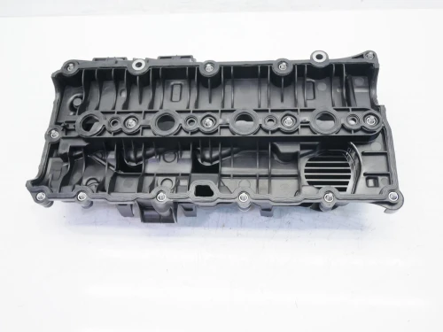 2018 Volvo V40 2.0L Used Valve Cover