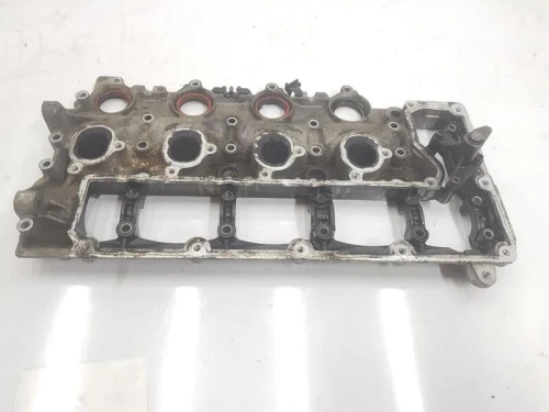 Volvo S40 2.0L Used Valve Cover