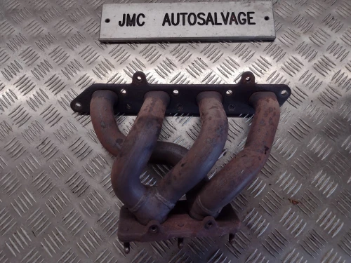 Volvo V40 / S40 1.8L Used Exhaust Manifold