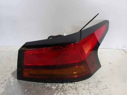 2019-2024 Nissan Altima Passenger RH Tail Light Lamp OEM used OEM tail light assembly