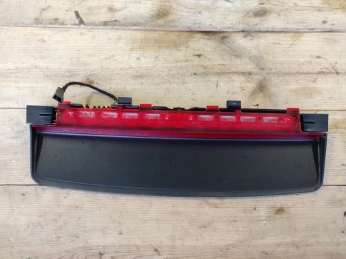 2009-2015 BMW F01 / F02 / F04 Used Third Brake Light 63257182211