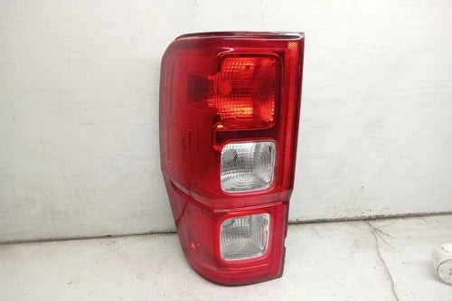 20 2020 Ford Ranger Driver LH Tail Light Lamp OEM used OEM tail light assembly