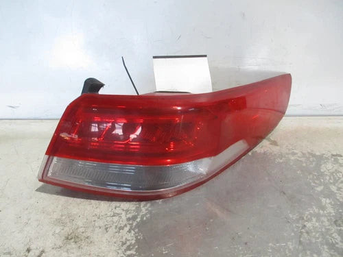 2017-2018 Kia Optima Passenger RH Tail Light Lamp OEM used OEM tail light assembly