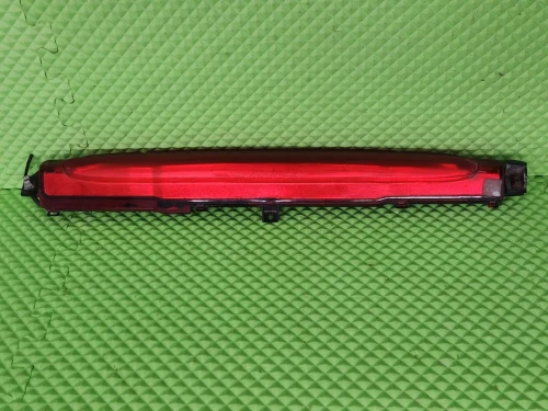 2002-2009 Chevrolet Trailblazer Red Used OEM Third Brake Light