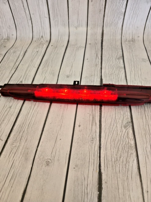 2009 Chevrolet Avalanche 5.3L Used OEM Third Brake Light