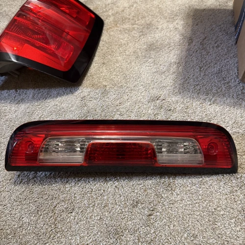 2015-2025 Chevrolet Silverado Used OEM Third Brake Light
