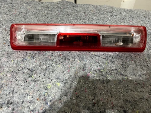 2016-2022 Chevrolet Colorado Halogen Used OEM Third Brake Light