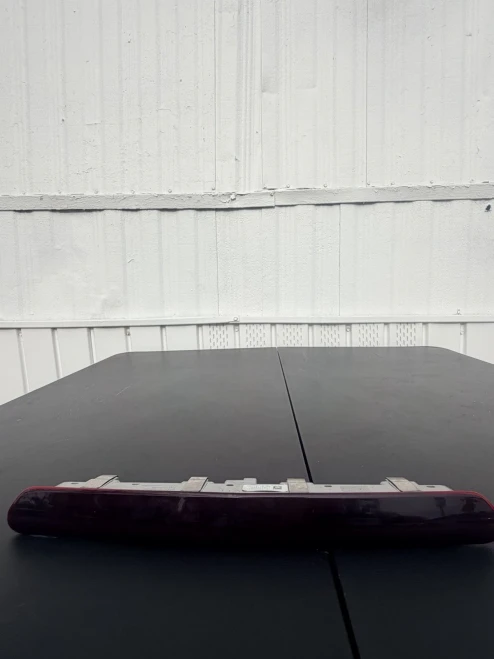 2020-2024 Chevrolet Camaro Used OEM Third Brake Light