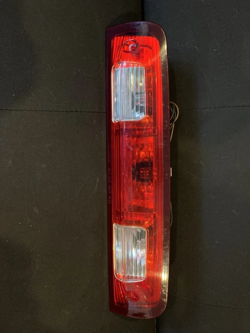 2009-2017 Dodge Ram 1500 Used OEM Third Brake Light 55372082