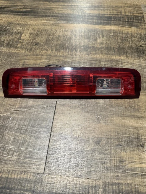 2010-2018 Dodge Ram 1500 Used OEM Third Brake Light 55372082