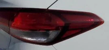 2017-2018 Kia Forte RH Passenger Quarter Panel Mounted Tail Light Lamp OEM used OEM tail light assembly