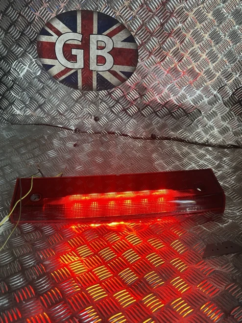 2003-2007 Ford Focus / C-Max Used Third Brake Light 3M51-13A613