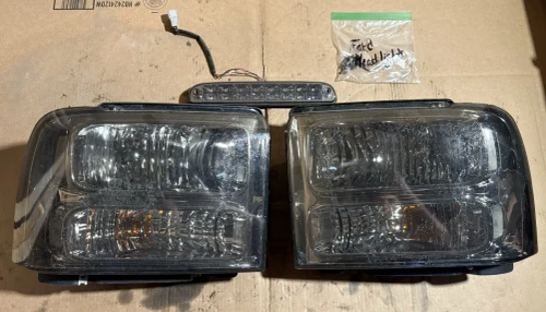 2005-2007 Ford F-250 / Super Duty LED Used Third Brake Light