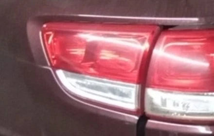 16 17 18 Kia Sorento Passenger RH Lid Mounted Tail Lamp Light OEM used OEM tail light assembly