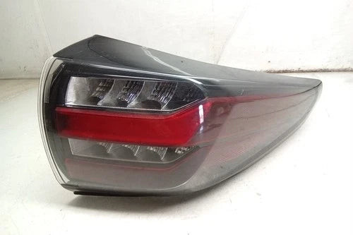 19 2019 Nissan Murano Passenger RH Quarter Mounted Tail Light Lamp OEM used OEM tail light assembly