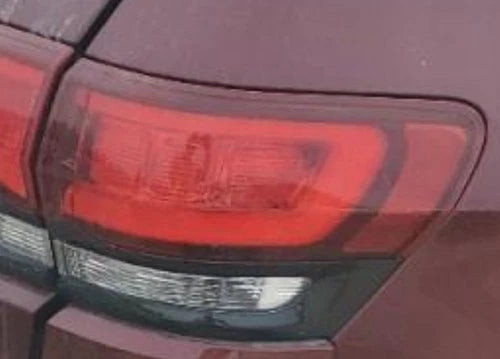 2014-2022 Jeep Grand Cherokee RH Passenger Quarter Panel Mounted Tail Light used OEM tail light assembly