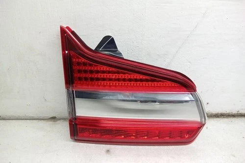 22 2022 Subaru Ascent Passenger RH Liftgate Mounted Tail Light Lamp OEM used OEM tail light assembly