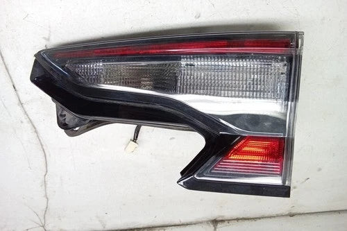 23 2023 Subaru Legacy Passenger RH Lid Mounted Tail Light Lamp OEM used OEM tail light assembly