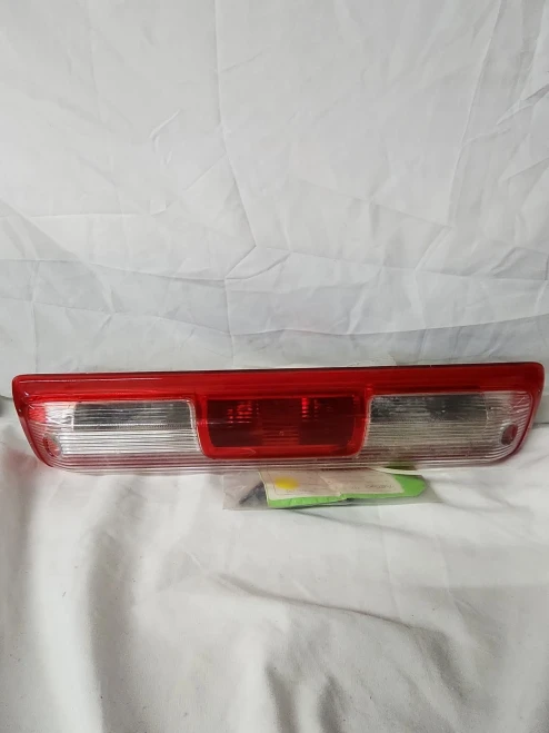 2023-2025 GMC / Chevrolet Canyon / Colorado Used OEM Third Brake Light