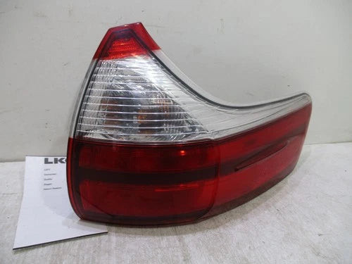 15 16 17 18 19 20 Toyota Sienna Passenger RH Tail Lamp OEM used OEM tail light assembly