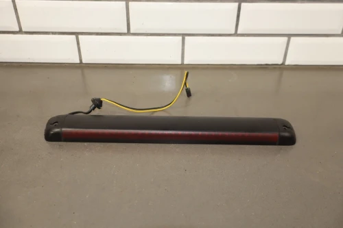 2003-2007 Hummer H2 Used Third Brake Light 15145321