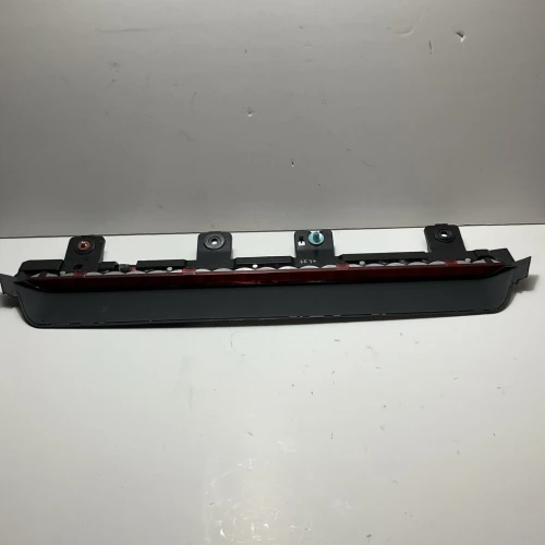 2015-2017 Hyundai / Genesis Genesis / G80 Sedan Used OEM Third Brake Light 92700-B10
