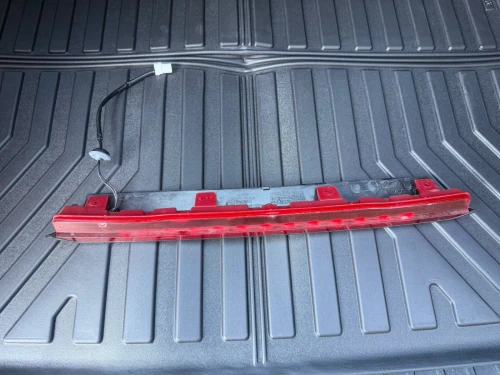 2022-2025 Hyundai Tucson Used OEM Third Brake Light 87212CW000