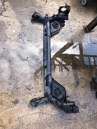 2011 NISSAN LEAF Hatchback Rear Axle Suspesnion Crossmember Subframe OEM