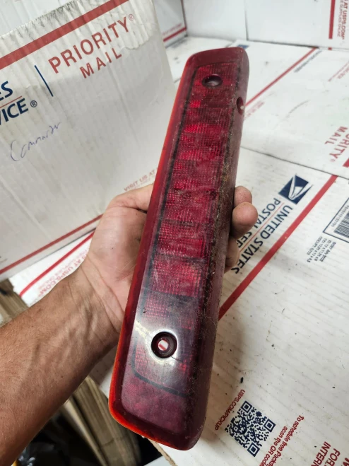 2006-2010 Jeep Commander LED Used OEM Third Brake Light