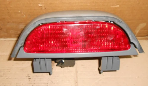 2003 Kia Sedona 2.9L Used Third Brake Light