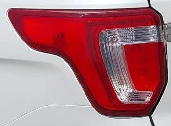 2016-2019 Ford Explorer LH Driver Tail Light Lamp OEM used OEM tail light assembly