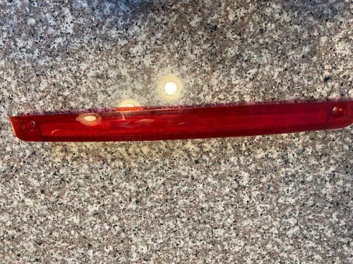 Kia Spectra Used OEM Third Brake Light 53E11021616