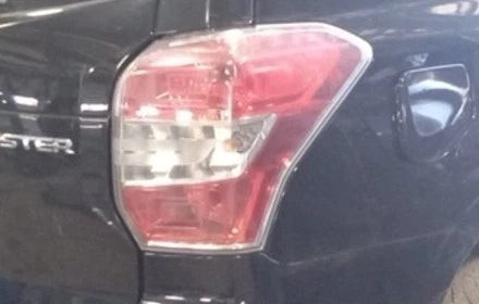 2014-2016 Subaru Forester Passenger Right Tail Light Tail Lamp OEM used OEM tail light assembly