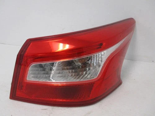 2016 2017 2018 2019 Nissan Sentra Passenger RH Tail Lamp OEM used OEM tail light assembly