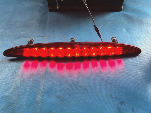 2001-2006 MINI One / Cooper Hatchback Used Third Brake Light