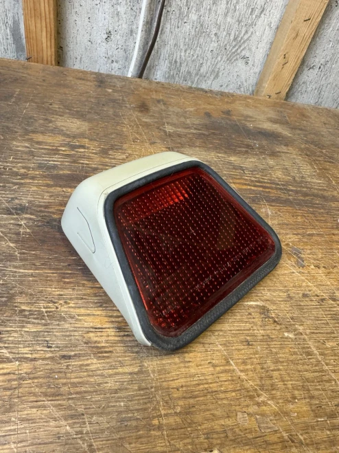 1996-1998 Mercedes-Benz E420 / E430 / E320 / E300 Used Third Brake Light