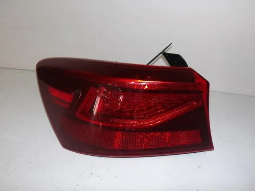 2020-2021 Kia Forte Driver LH Tail Light Lamp OEM used OEM tail light assembly