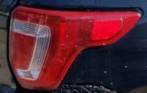 2016-2019 Ford Explorer RH Passenger Tail Light Lamp OEM used OEM tail light assembly